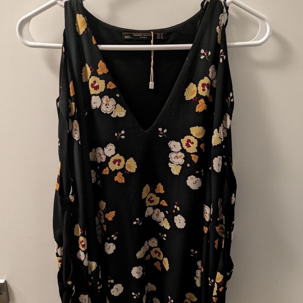 Zara Black floral boho dress - size XS